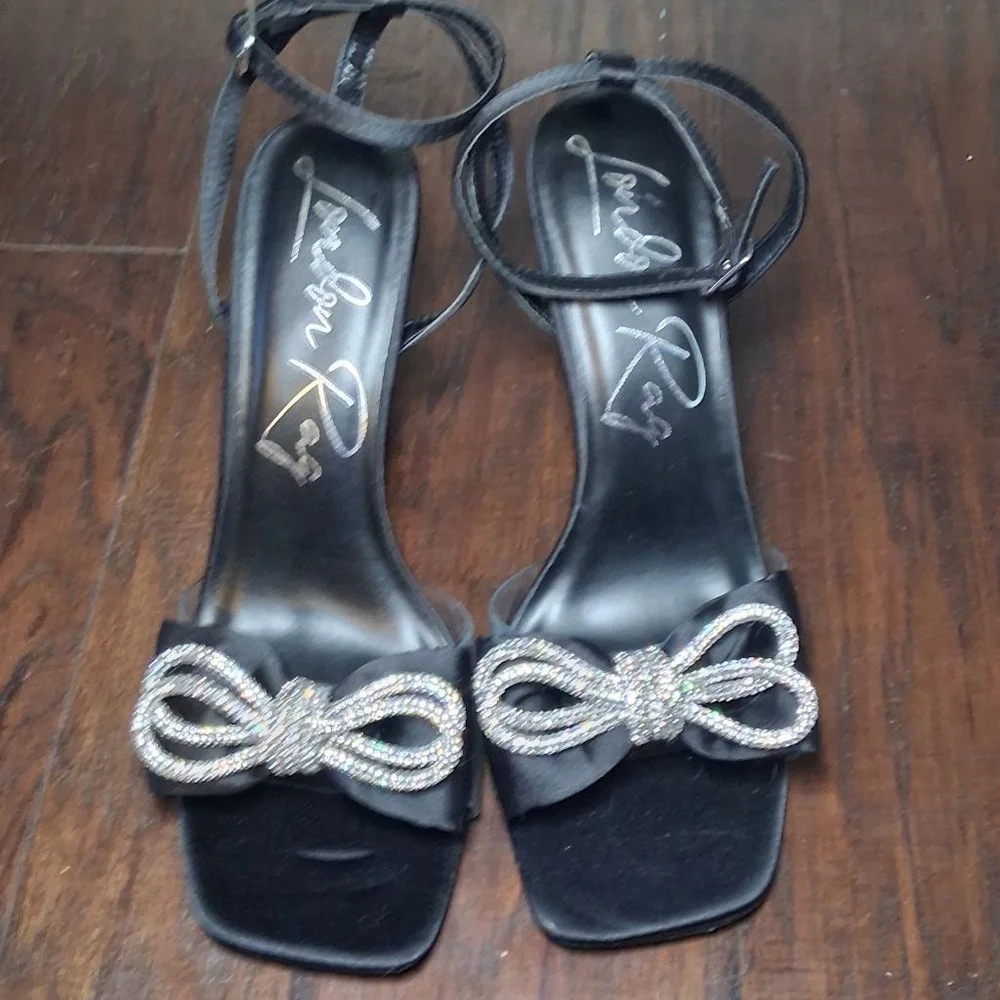 New London Rag Etherium Bow Embellished Heels